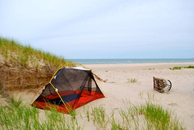 Camping sauvage aux Îles-de-la-Madeleine (c) Marie-Eve Blanchard
